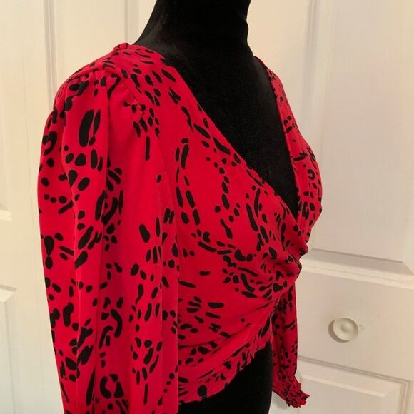 Vero Moda Red Black Print Twist Front Long Sleeve Cropped Top Large - Picture 9 of 12